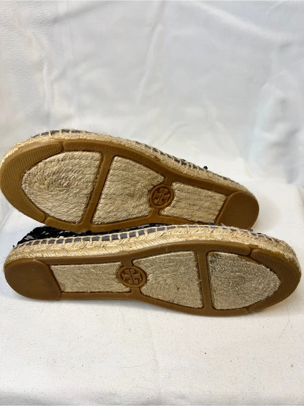 Tory Burch these euc